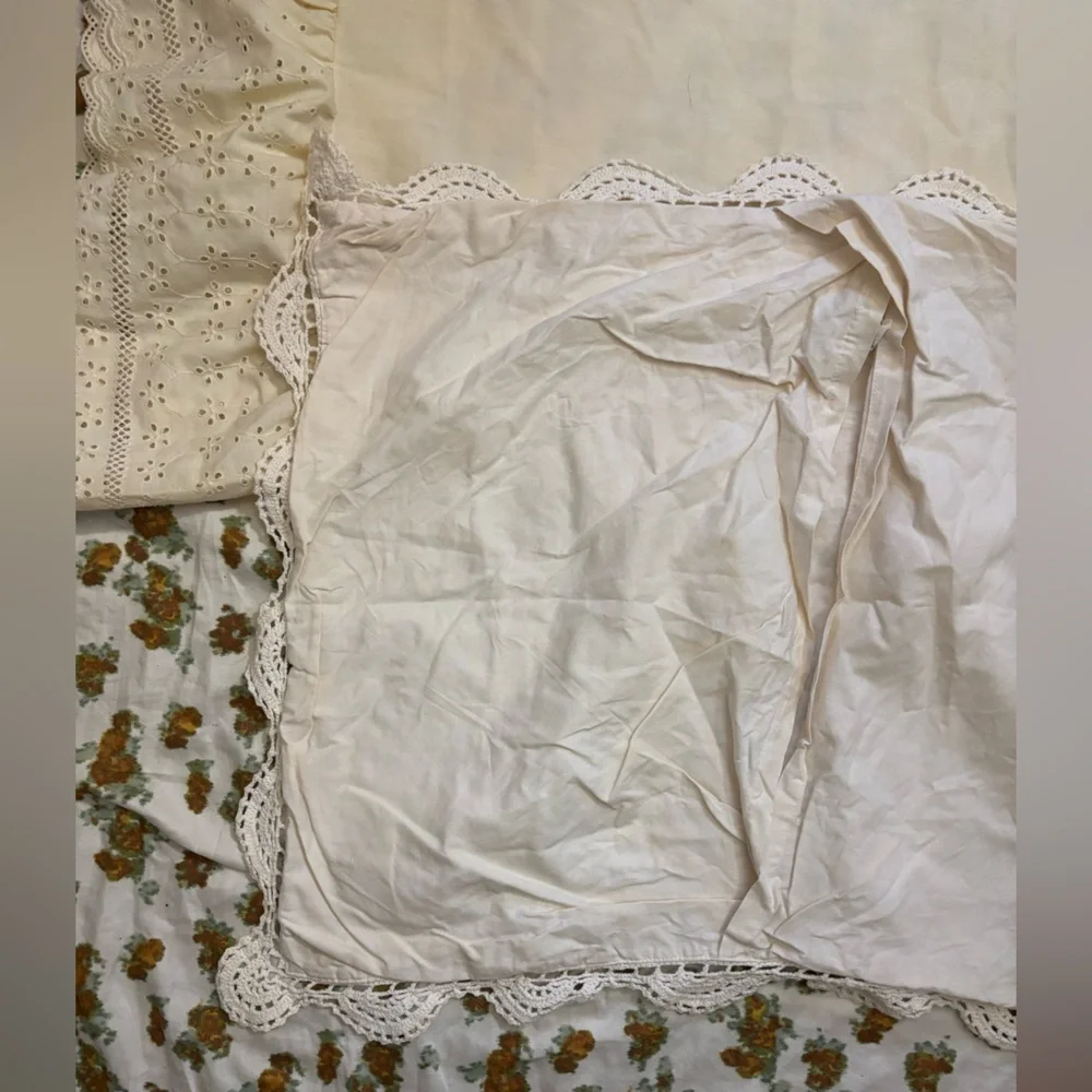 Bundle of Vintage Pillow Cases 100% Cotton Medium‎ and Large